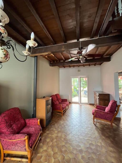 Maison De Village Vintage Avec Grand Jardin เอลน์ ภายนอก รูปภาพ